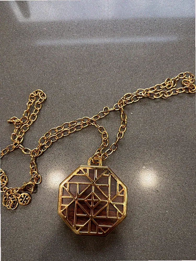 Tory Burch SOLID PERFUME PENDANT NECKLACE 0.07oz/2.1g Women's Eau de Parfum